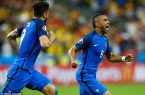 3523C4C400000578-3636005-Dimitri_Payet_celebrates_after_capping_a_fine_individual_display-a-17_1465592493410