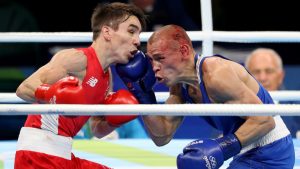 Conlon's furious attack left the Russian boxer injured in head.