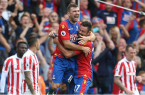 A frustrating afternoon for Zlatan Ibrahimovic (R) and Wayne Rooney.